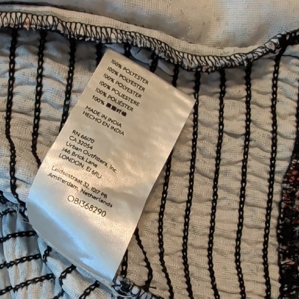 Free People Black and Pink Paisley Smocked Blouse - Picture 3 of 6